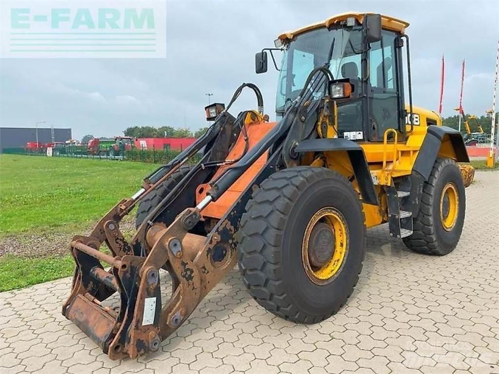 JCB 426e agri ht Minikoparki