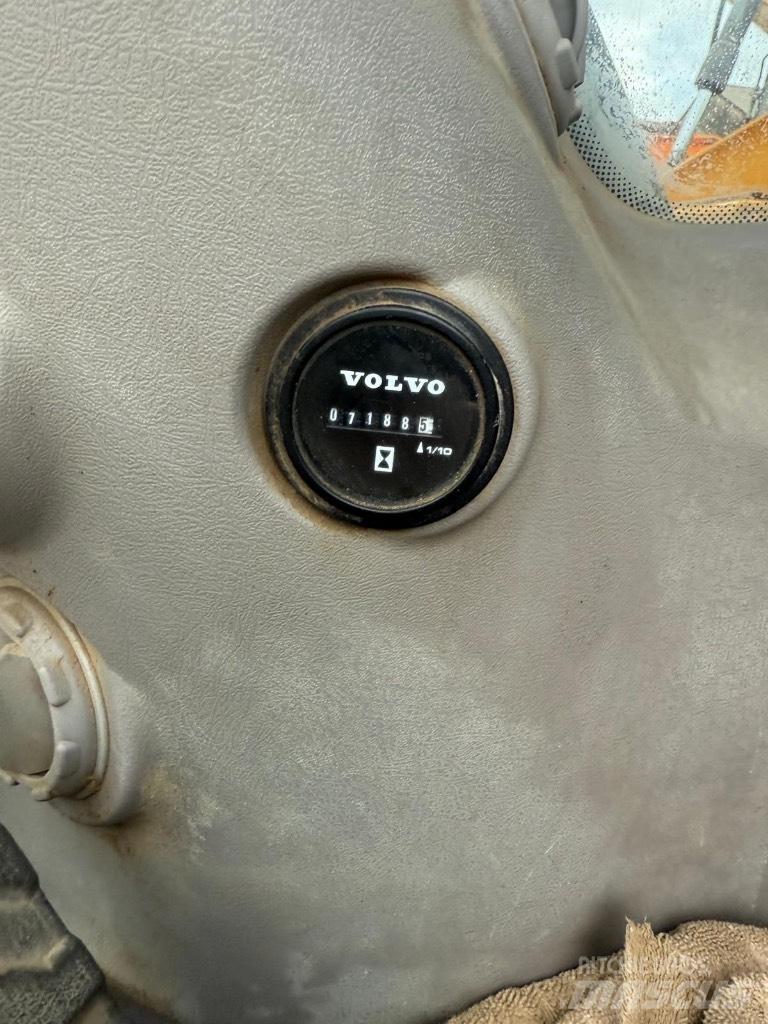 Volvo EC300EL Koparki gąsienicowe