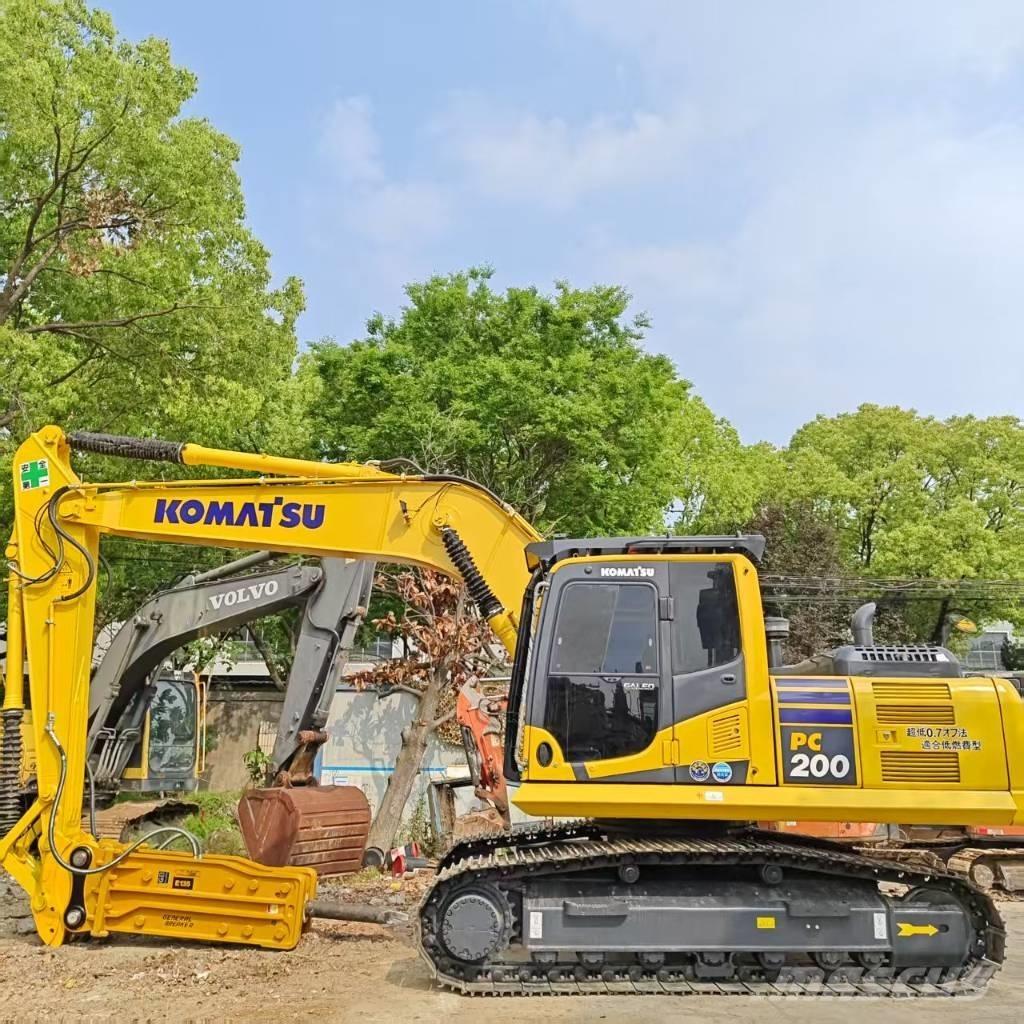 Komatsu PC 200-8 Koparki gąsienicowe