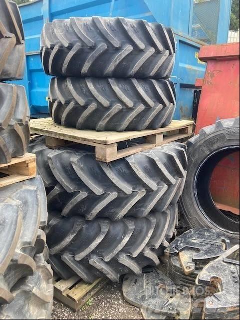 Mitas SET OF TYRES Opony, koła i felgi