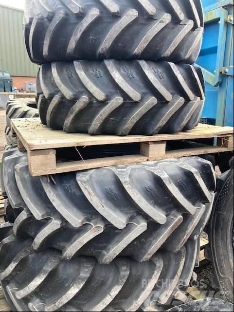 Mitas SET OF TYRES Opony, koła i felgi
