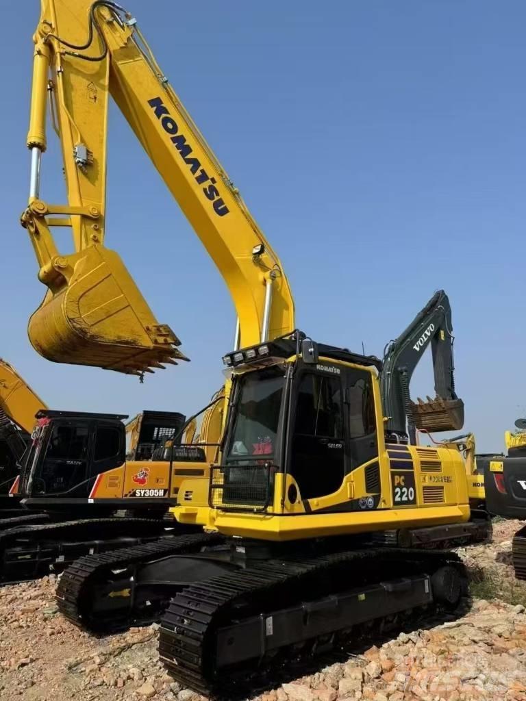 Komatsu PC 220 Koparki gąsienicowe