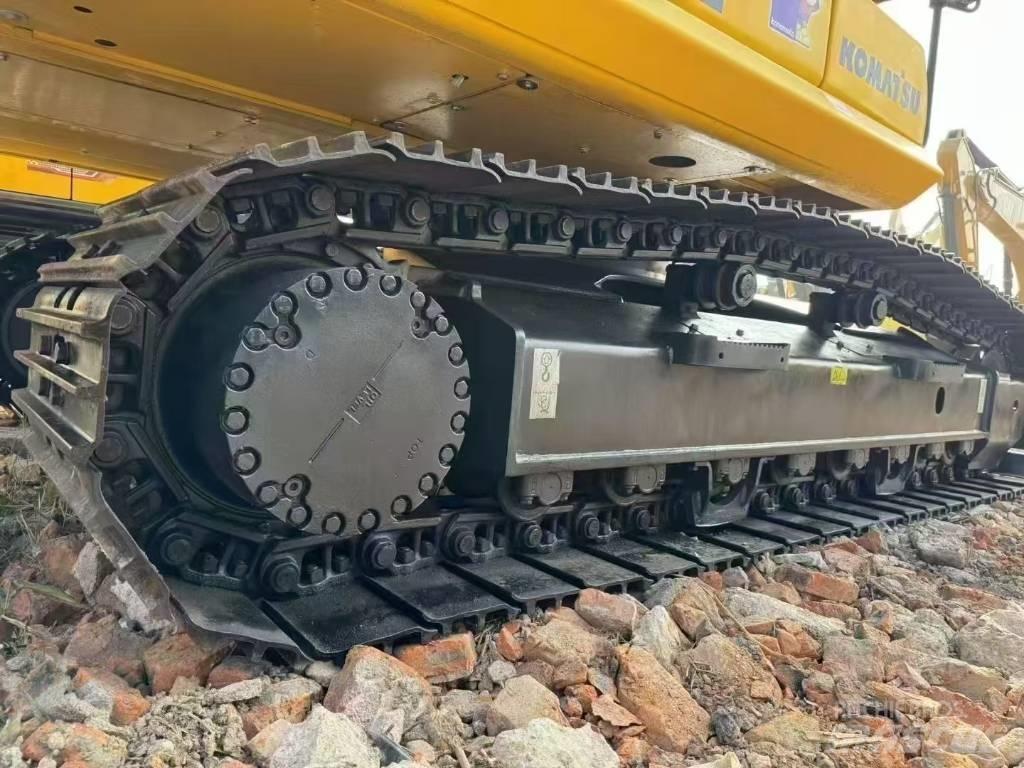 Komatsu PC 220 Koparki gąsienicowe