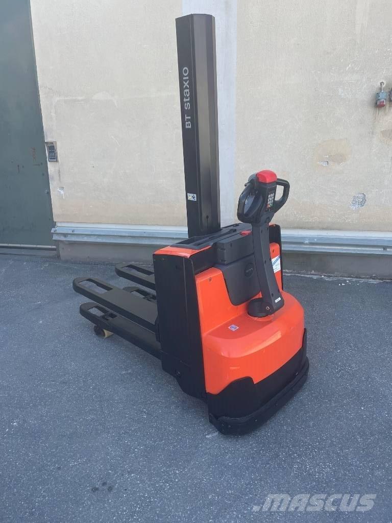 BT SWE080L Wózki widłowe unoszące z dyszlem