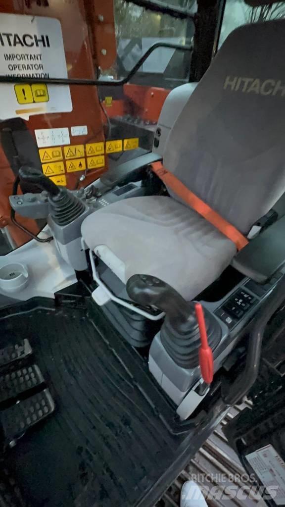 Hitachi ZX 135 US-6 Koparki gąsienicowe