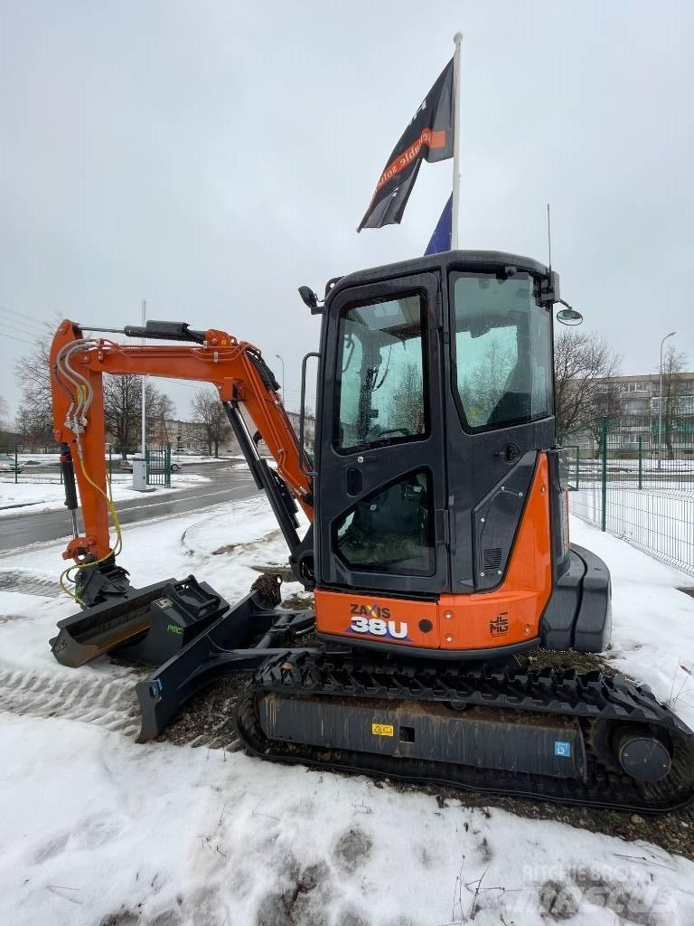 Hitachi ZX 38 U-6 Minikoparki