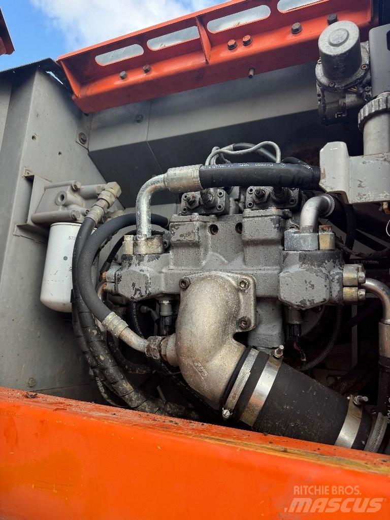 Hitachi ZX 210 Koparki gąsienicowe