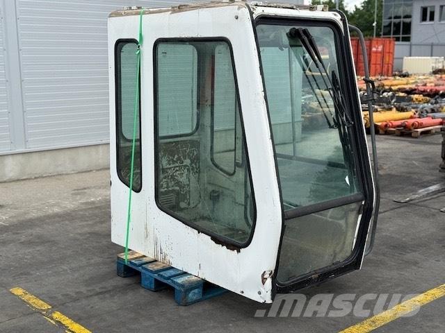 Liebherr CAB SERIE B Kabiny i wnętrze