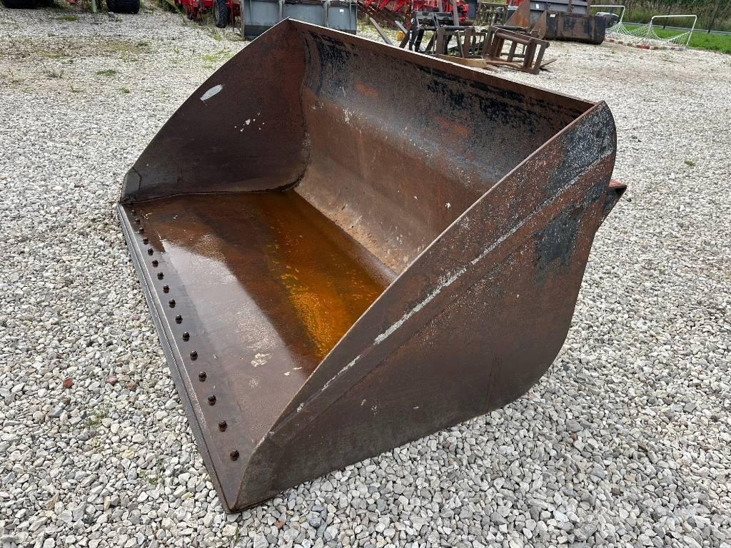  ŁYŻKA MANITOU 2,4 M Inny sprzęt do załadunku i kopania