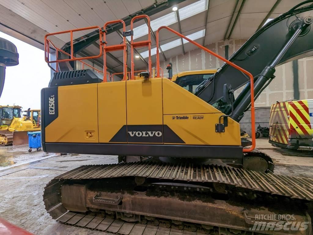 Volvo EC250EL Koparki gąsienicowe