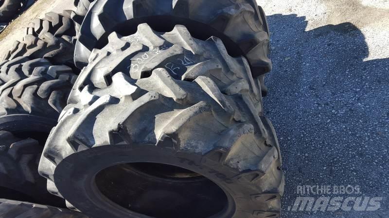 Pneus 300/70R20 Opony, koła i felgi
