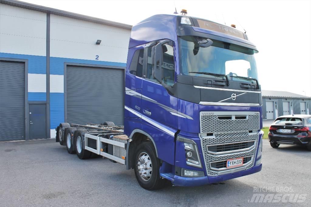 Volvo FH16 600  8x4*4 Pojazdy pod zabudowę