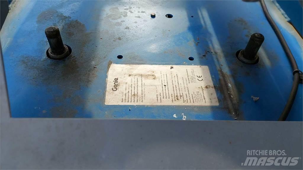 Genie GS2046 Podnośniki nożycowe