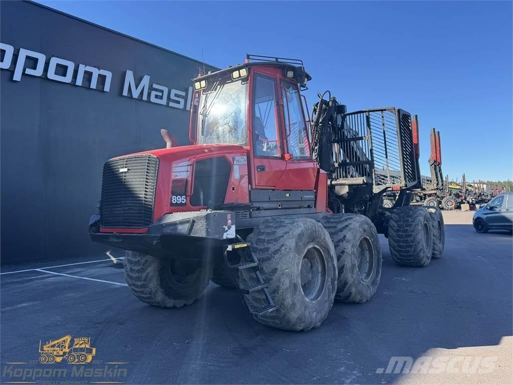 Komatsu 895 Forwardery