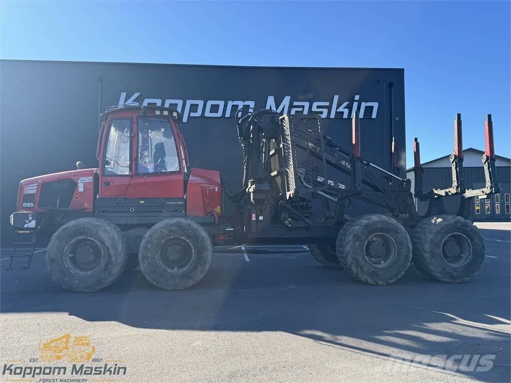 Komatsu 895 Forwardery