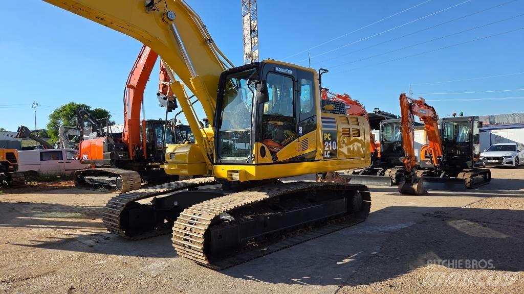 Komatsu PC 210 Koparki gąsienicowe
