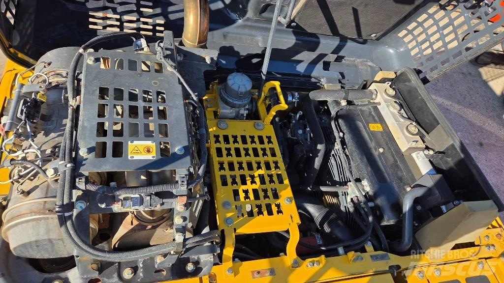 Komatsu PC 210 Koparki gąsienicowe