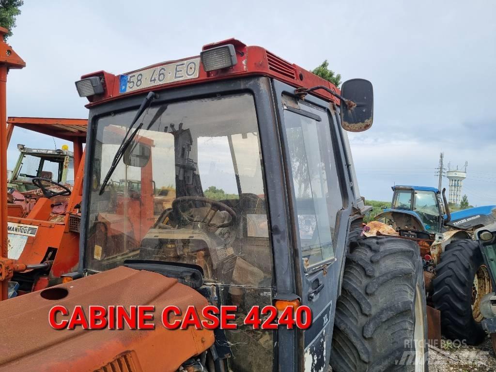  CABINE CASE 4240 Kabina i wnętrze
