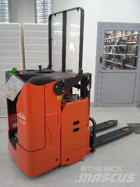 Linde L12LS-03 Samojezdne maszyny do załadunku