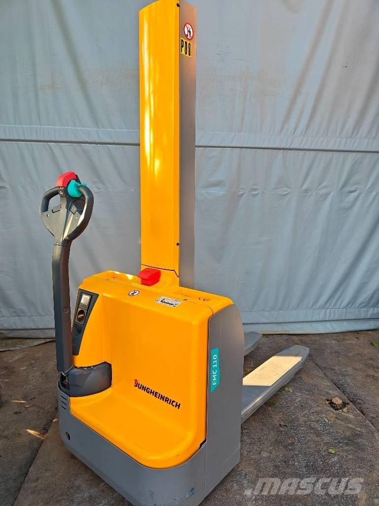 Jungheinrich EMC 110 Wózki widłowe unoszące z dyszlem