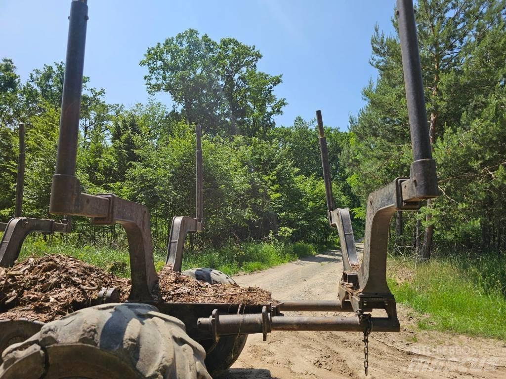 John Deere 1210 G Forwardery
