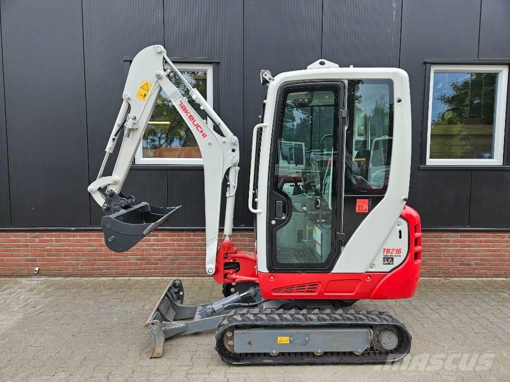 Takeuchi TB 216 Minikoparki