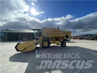 New Holland TX 34 Kombajny zbożowe