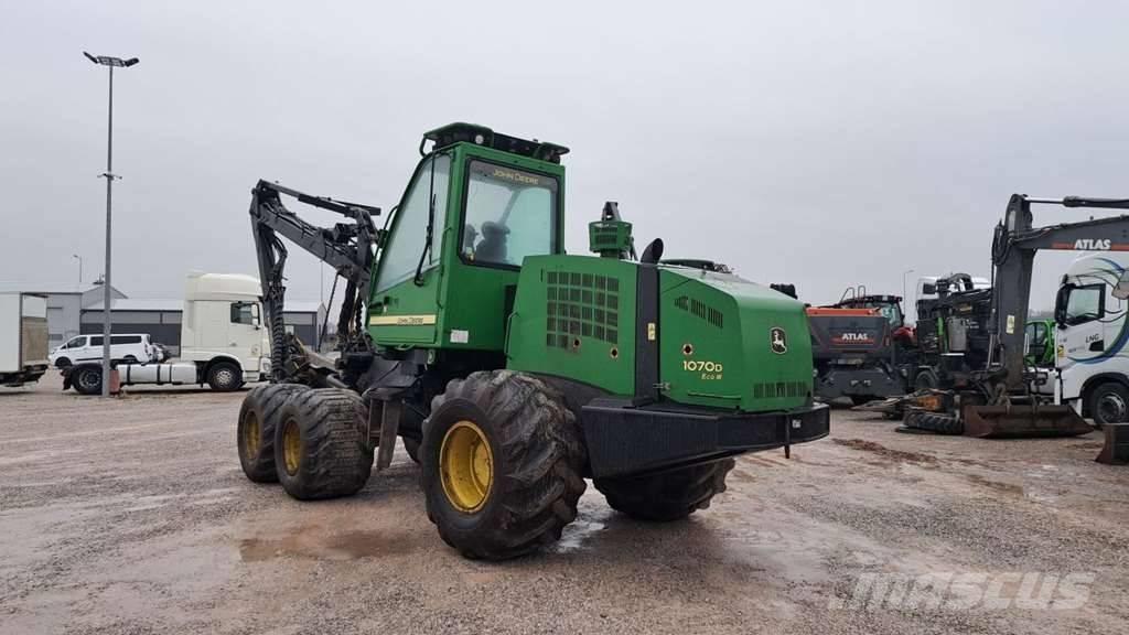 John Deere 1070 D Harwestery