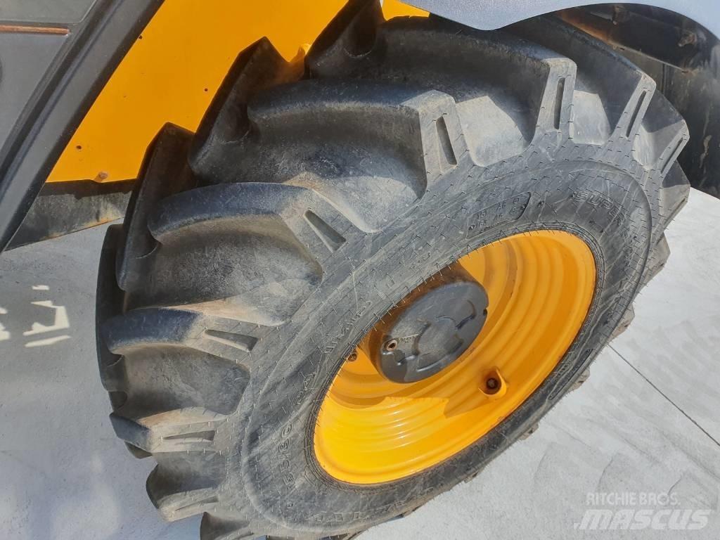 JCB 531-70 - BC25 Ładowarki teleskopowe