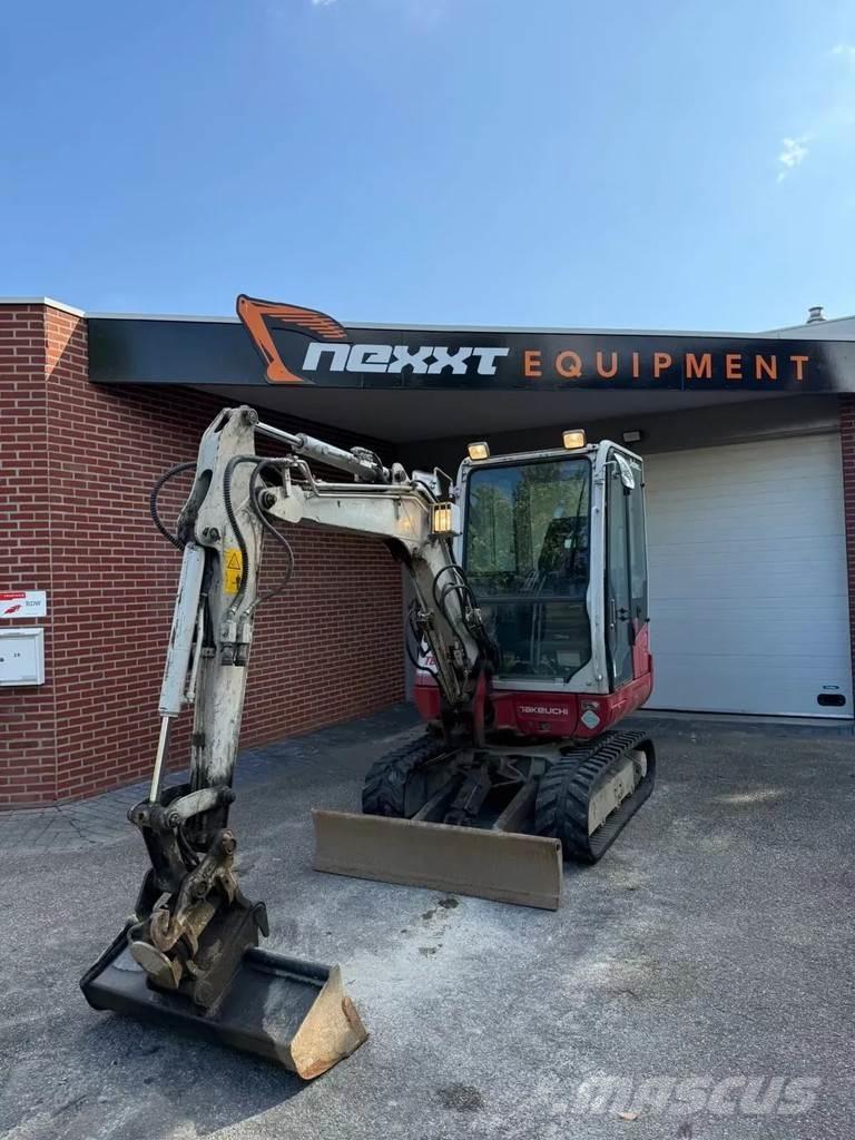 Takeuchi TB230 Koparki gąsienicowe