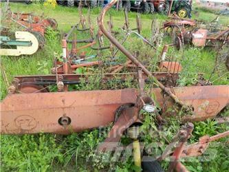PZ 2400 Zgrabiarki i przetrząsacze