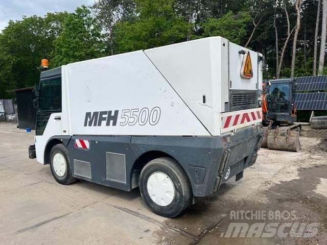 Schmidt MFH 5500 Zamiatarki - Zgarniarki - Odśnieżarki