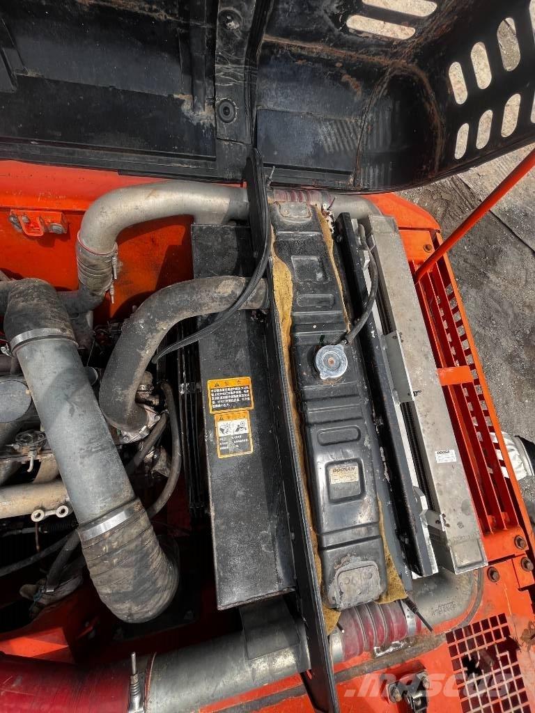 Doosan DH 225 LC-7 Koparki gąsienicowe