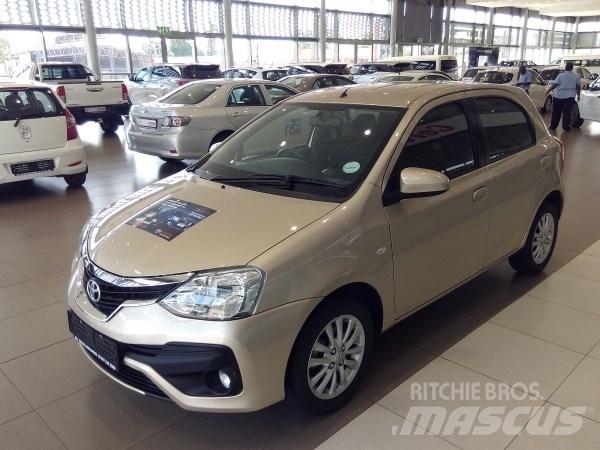 Toyota eitos Samochody osobowe