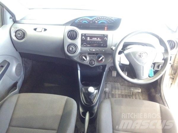 Toyota eitos Samochody osobowe