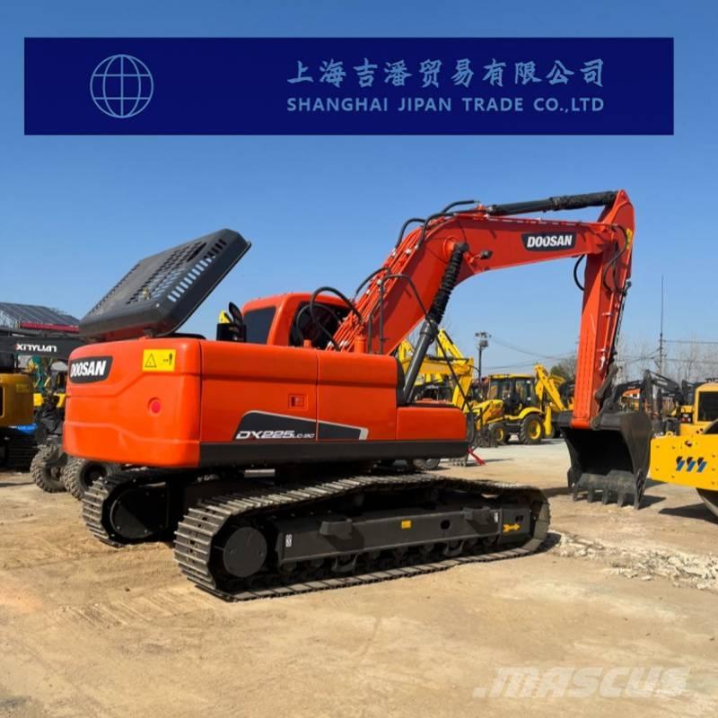 Doosan DX 225 Koparki gąsienicowe