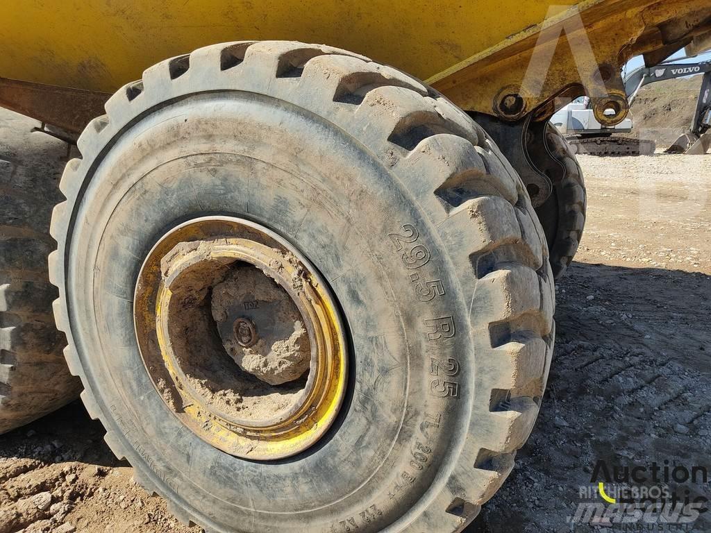 Komatsu HM400 Wozidła przegubowe