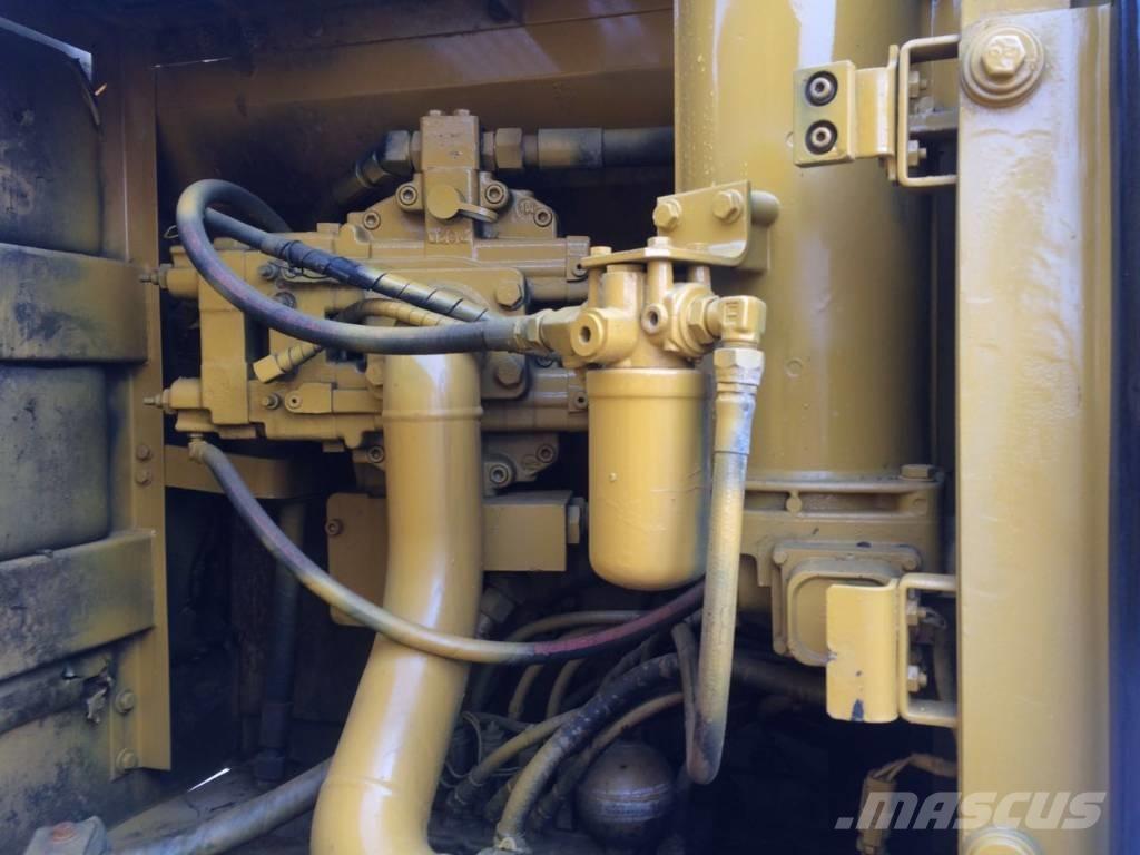 CAT 320 B Koparki gąsienicowe