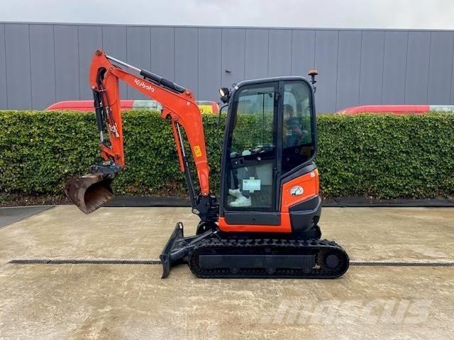 CAT 302.7 D CR Minikoparki