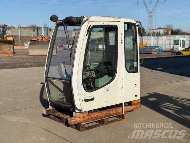 Liebherr A 924 C CAB Kabiny i wnętrze