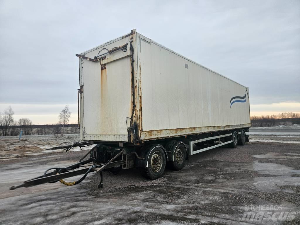 AM 4 aks Sivukippi Przyczepy do transportu zrębki