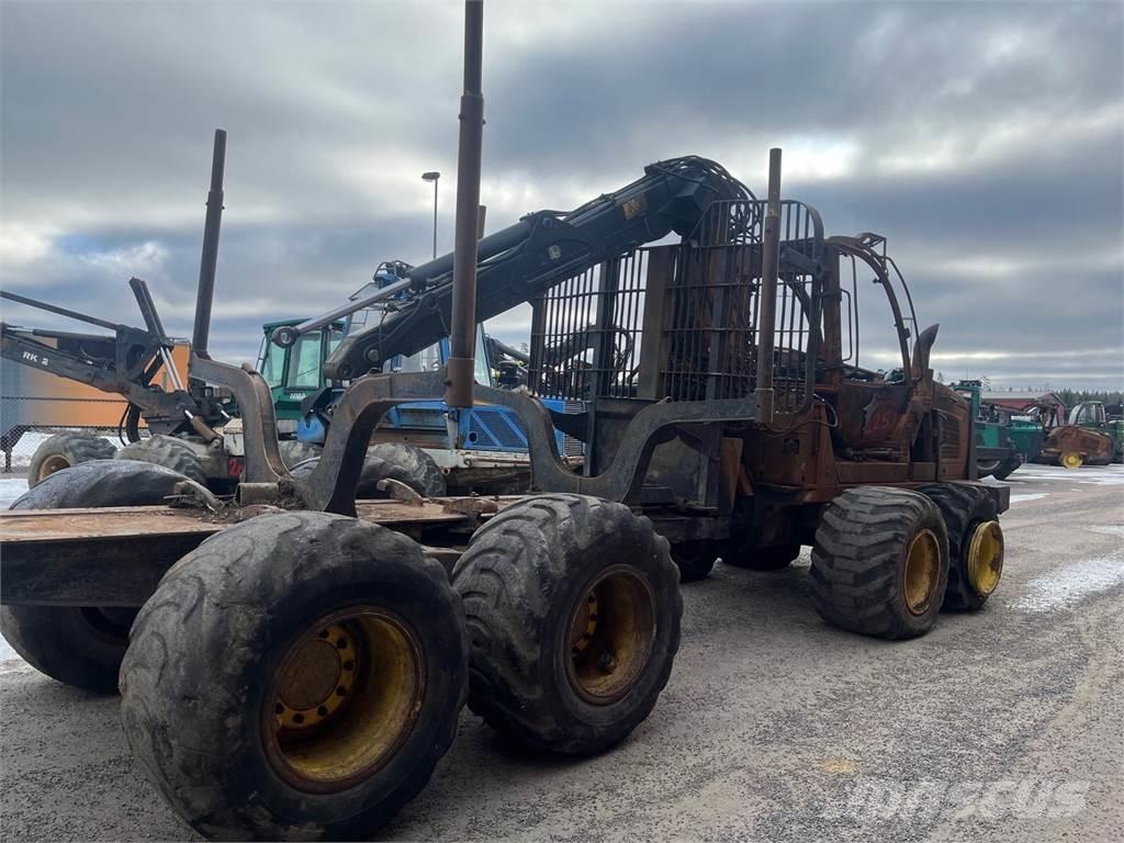 John Deere 1110E Forwardery