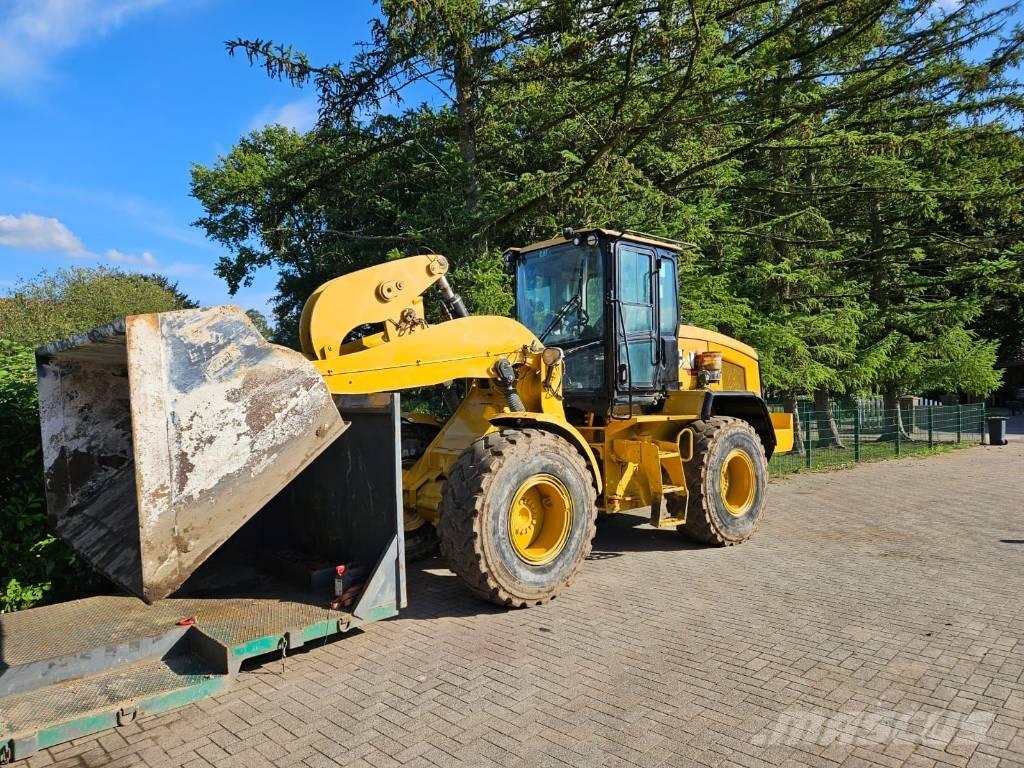 CAT 930 M Ładowarki kołowe