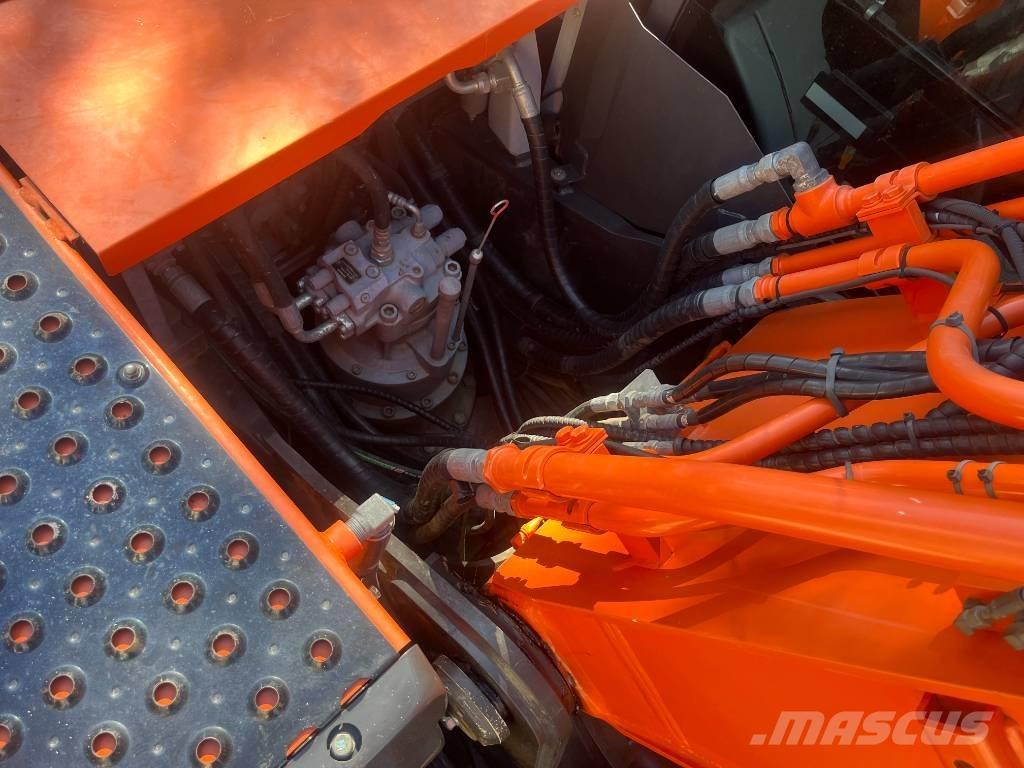 Hitachi ZX 210 Koparki gąsienicowe