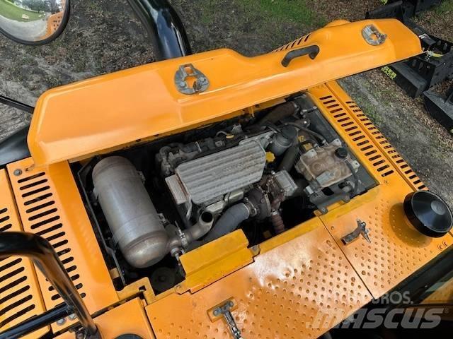 JCB JS190N LC Koparki gąsienicowe