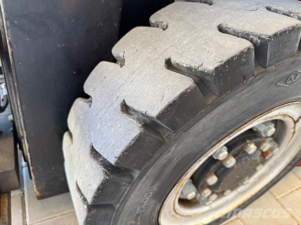 Manitou MI 25 Wózki Diesla