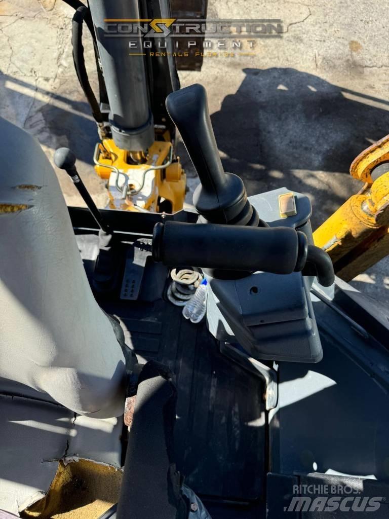 DEERE 310SK Koparko-ładowarki