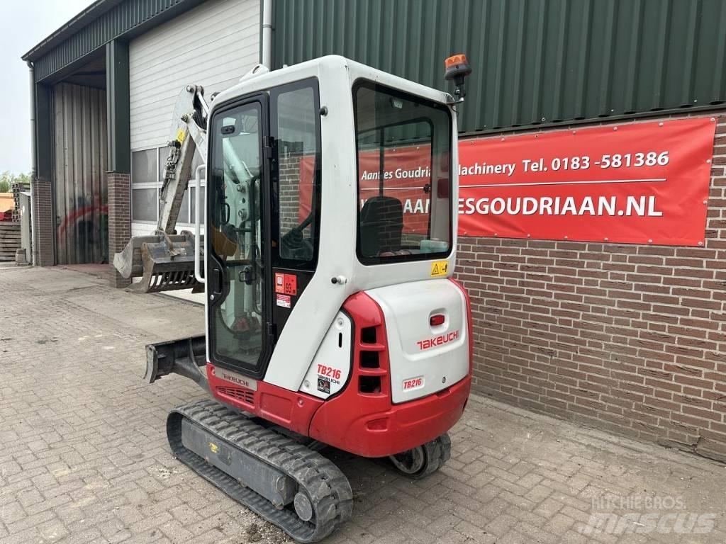 Takeuchi TB216 Minikoparki