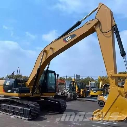 CAT 330 Koparki gąsienicowe