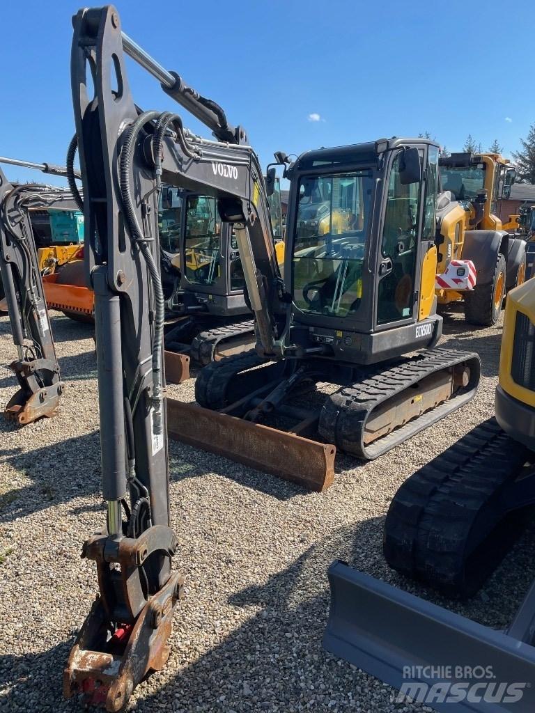 Volvo ECR50D Minikoparki